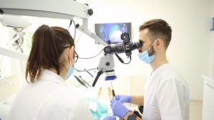 Implant dentaire en Moldavie Dentiste