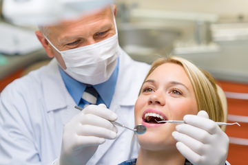 Chrirugien dentiste du centre dentaire mutualiste